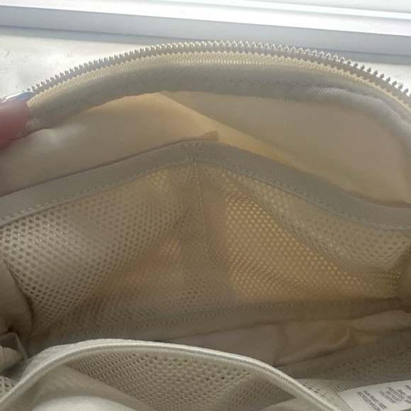 Lululemon Belt Bag - Picture 4 of 7
